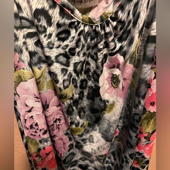 Zig Zag Stripe floral camisole - Picture 3 of 6